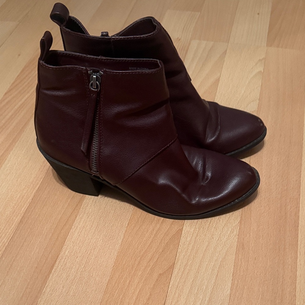 Women's Burgundy Ankle Boots